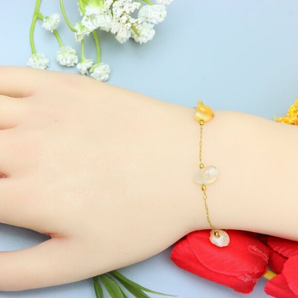 "Elegant & Trendy Bracelet, A Perfect Gift for Women, Thoughtful, EVCH1011 - Picture 5 of 9